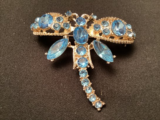 Fabulous Vintage Dragonfly Brooch Pin Pale Blue Rhinestones