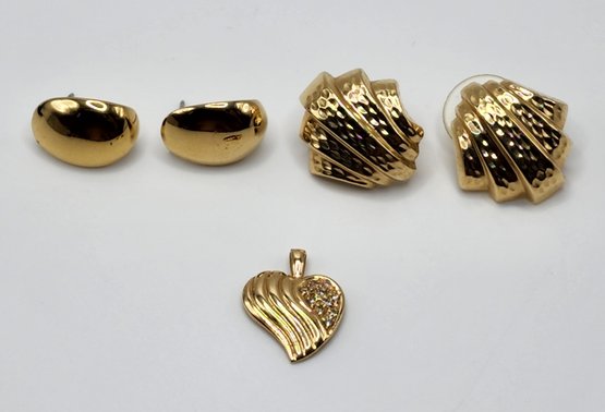 2 Pair Of Vintage Gold Tone Earrings & Heart Pendant