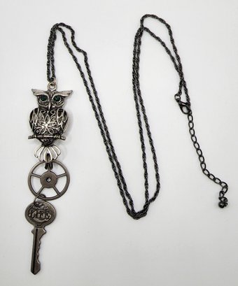Cool Owl With Life Key Pendant Necklace In Silver Tone