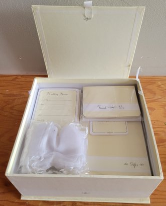 Wedding Shower Thank You Gift Box.  Brand New..           .       - - - - -       .           .         Loc:S1