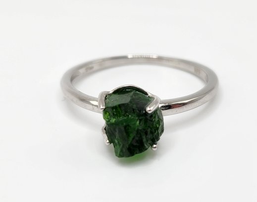 Rough Cut Natural Chrome Diopside Ring In Rhodium Over Sterling