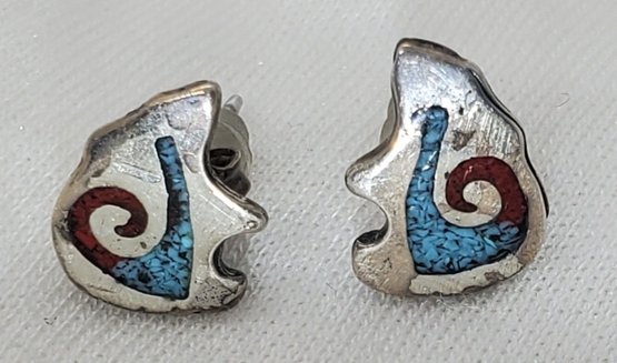 Vintage Sterling Silver Southwest Style Turquoise Earrings ~ 1.08 Grams