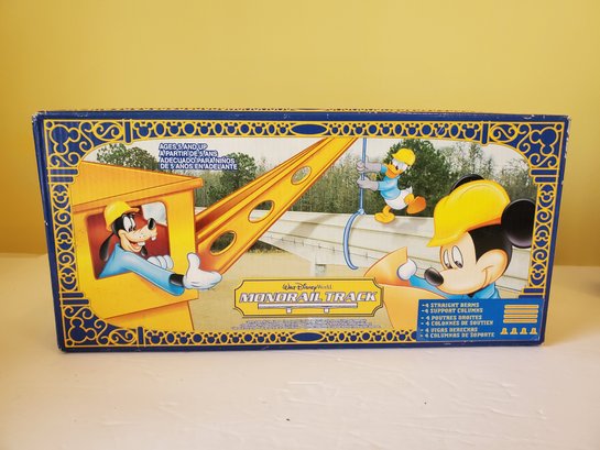 NOS Walt Disney World Monorail Track Set From The Disney Theme Park Collection