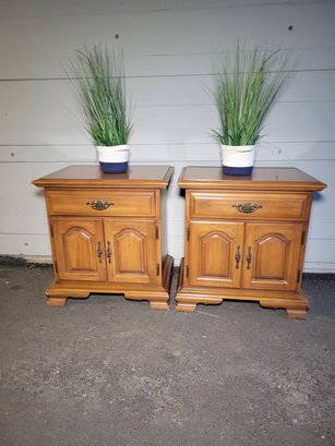 Sumter Cabinet Co. Matching Night Stands. (knightstand) For The Pair. Made In The USA. -- - - - - - -Loc: G