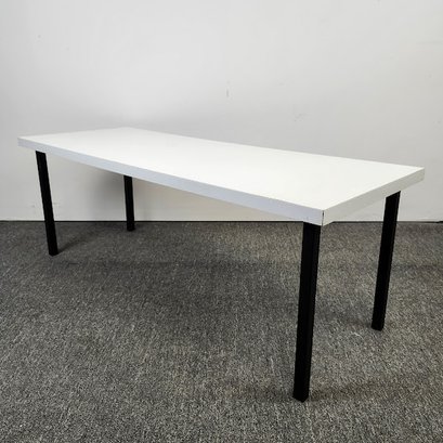 White Laminate Coffee Table With Metal Legs