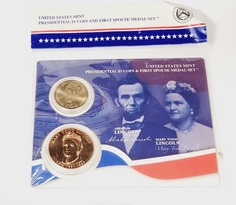 Sealed U S Government Abraham Lincoln  Presidential Golden Dollar $1 Coin And First Spouse Medal Set