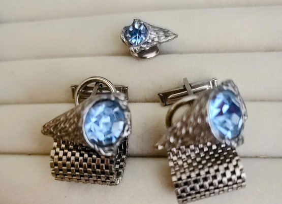 Vintage Cufflinks With Blue Glass? Stones And Matching Tie Tack