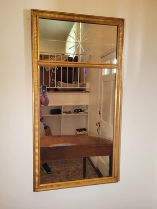 Ethan Allen Starburst Mirror In A Gold Frame. - - - - - - - - -  - - - - - - - - - - - - - - - - - - Loc: B