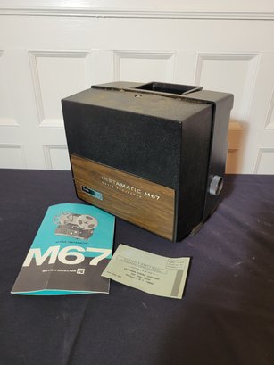 Kodak M67 Instamatic Movie Projector WITH The BOX And Papers! - - - - - - - - - - - - - - - - - - - Loc: G S1