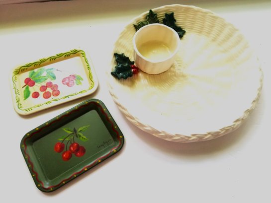 Vintage Briggs Basket Weave Pattern Holly Leaves Chip/dip Bowl & Letty Bryant Hand Painted Mini Trays