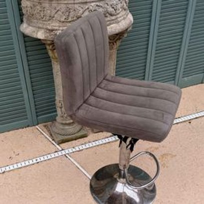 Plush Gray Suede Swiveling Bar Stool/island Chair
