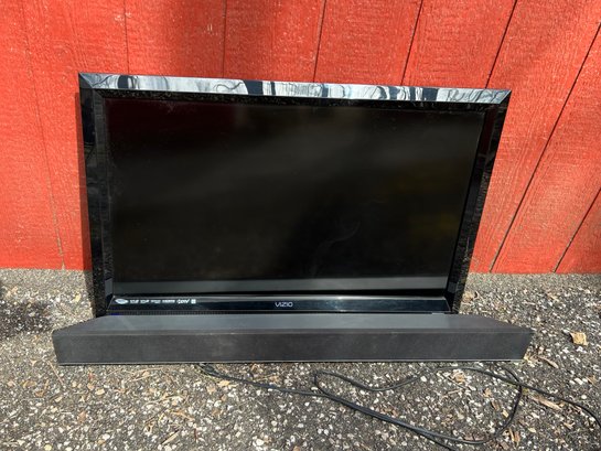 Vizio 37' HDTV And Sound Bar - AS-IS