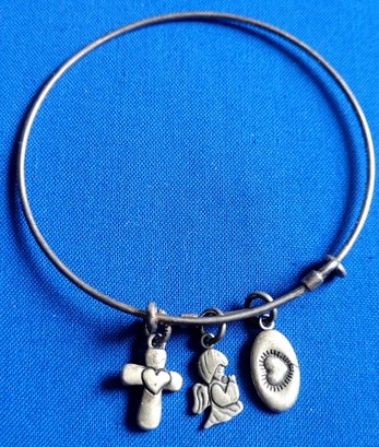 Pretty Sterling Silver Expandable Bangle Bracelet With Cross, Angel And Love Charms