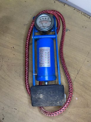 Air Pump With Pressure Gauge