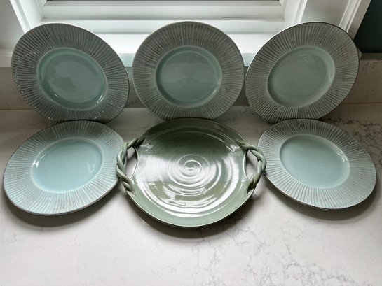 Ceramic 2 Handled Serving Plate With 4 Ceramic Plates