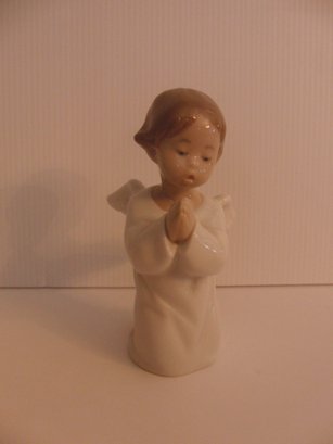 Lladro - Praying Little Boy With Angel Wings