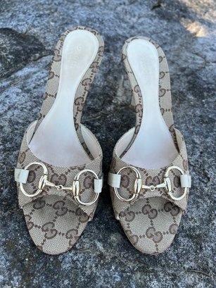 Gucci Open Toe Sandals Size 6.5B