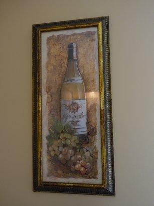 A Set Of Two Graceful Wine Prints In Classic Gold Gilded Frames