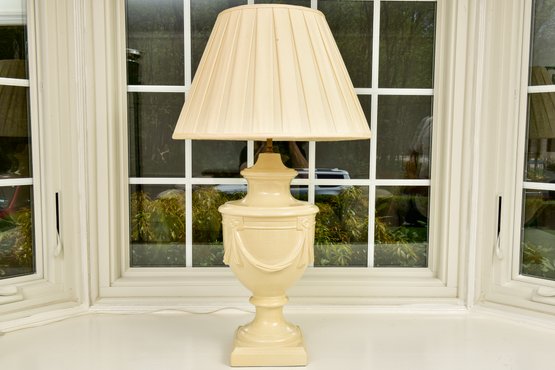 Vaughn Ceramic Table Lamp