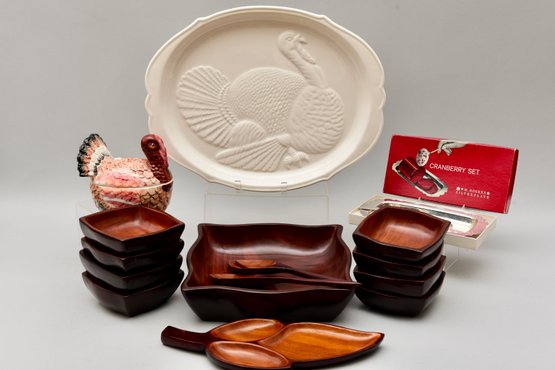 Collection Of Thanksgiving Essential Kitchenware