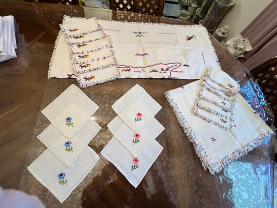 Tablecloths And Napkins, With Rainbow Colored Edges, With Horse And Buggy Embroidery