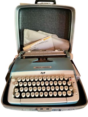 Vintage Smith-Corona Galaxie Typewriter
