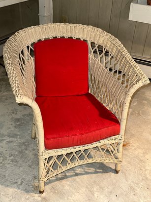 Nice Antique Wicker Chair