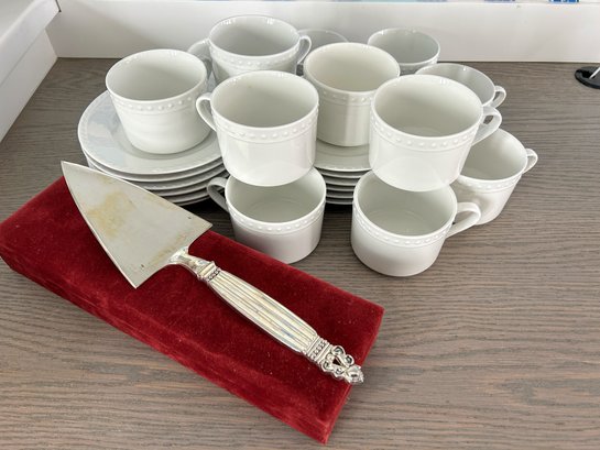 Gibson Dessert Set For 12 With Silver Plated Cake Server