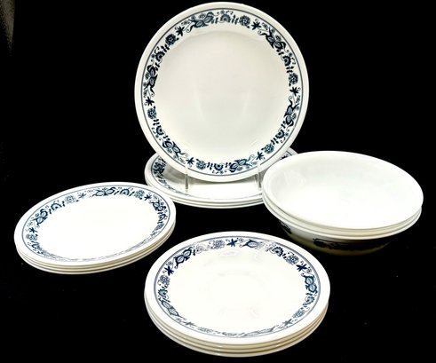Vintage Corelle Old Town Blue Dishware By Corning