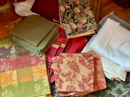 Dining Textiles Lot - Placemats, Tablecloths, Napkins