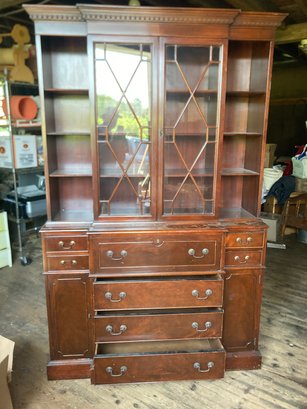 Rockford Century Mid Century China Curio Display Hutch Cabinet Cupboard 2 Glass Doors And 2 Side Shelves