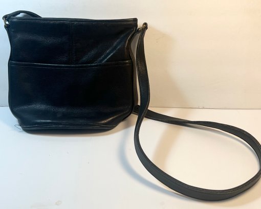 Very Nice Coach Leather Shoulder Bag