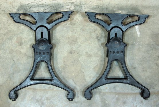 Pair Of Vintage Cast Iron Adjustable Industrial Legs / Table Base