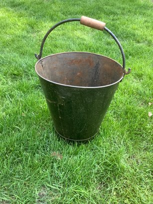 Vintage Ash Bucket