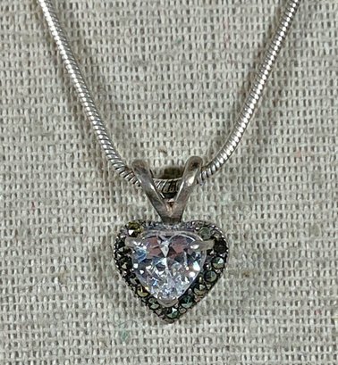 Fine Sterling Silver Chain Necklace W Heart Shaped White Stone Pendant 16'
