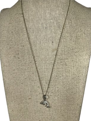 Fine Sterling Silver Chain Necklace Having Dolphin Pendant Chain 18'
