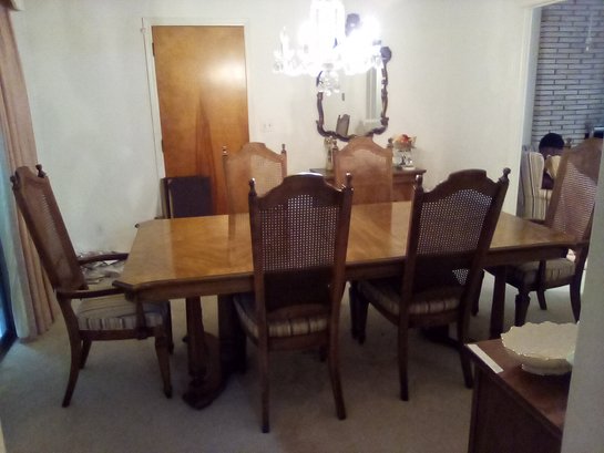 Dining Room Table & 6 Chairs- Beautiful Book Matched Crotch Veneer Grains-1 Leaf & Custom Padding, 2 Armchairs