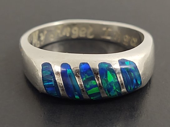 BEAUTIFUL STERLING SILVER OPAL INLAY RING