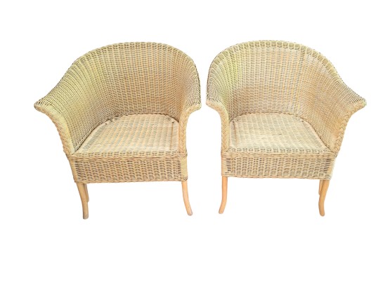 Lovely Pair Of Wicker Armchairs , Comes With Seat Cushions