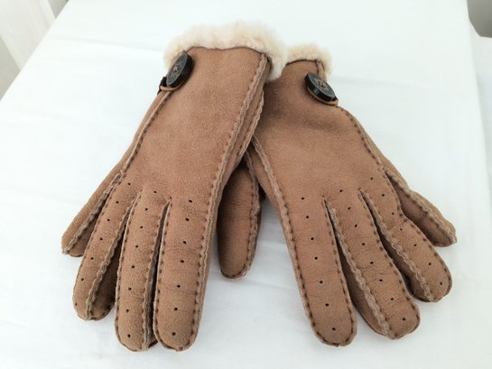 UGGs Sheepskin Women's Gloves, New