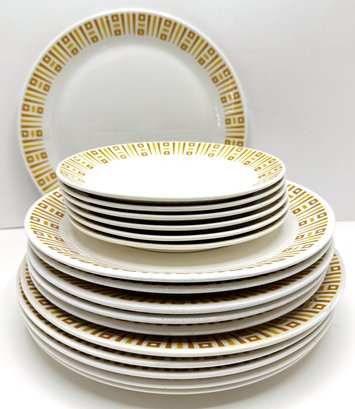 Vintage Syralite By Syracuse China Dishes: 6 Larger Dinner Plates, 5 Smaller Dinner Plates & 6 Salad Plates