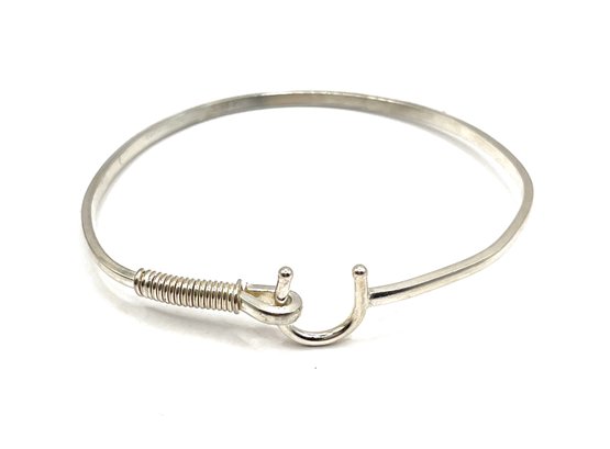 Sterling Silver Horseshoe Hook Close Bracelet