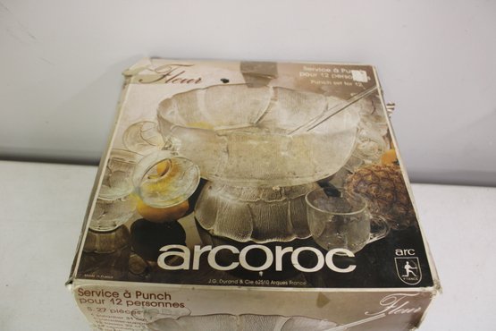 Vtg Arcoroc Pressed Glass Punch Bowl