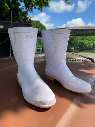 Moonstar Boots Are Completely Hand-made And Then Fired In A Kiln To Vulcanise The Rubber
