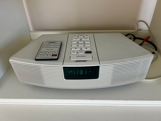 Bose Radio Acoustic Wave Clock Radio With Remote AWR1-1W