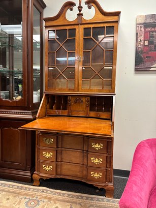 Gorgeous Secretary In Great Condition With Key