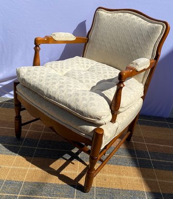 Vintage French Provincial Sidechair