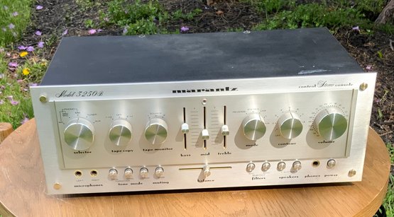 1978 Marantz Model 3250B Solid State Stereo Control Console Amp  ~ PreAmplifier ~