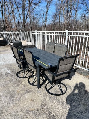 Outdoor Table And 9 Chairs