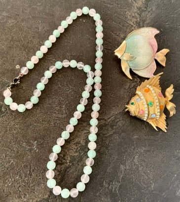 Lovely Vintage Rose Quartz And Jadeite Beaded Necklace & 2 Fish Brooches